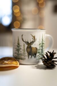 Keramický hrneček 300ml- Zimní kouzlo lesa - Jelen a koloušek