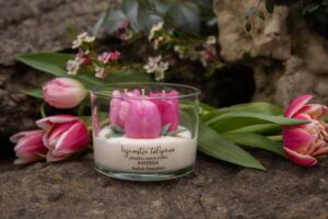 Přírodní sójová svíčka - žíhané růžové tulipány - Obrázek 3