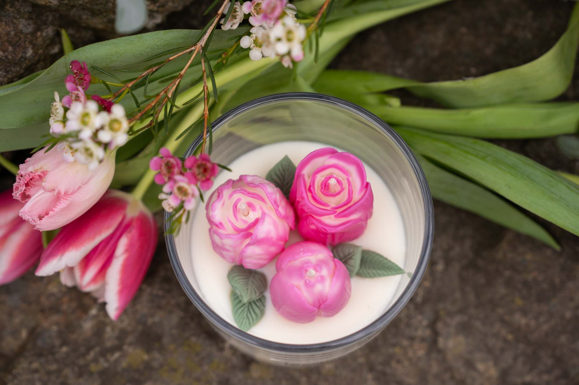Přírodní sójová svíčka - žíhané růžové tulipány - Obrázek 5