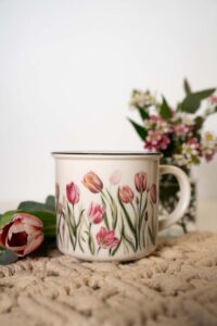 Keramický retro hrnek 400ml - Tajemství tulipánů - Obrázek 2