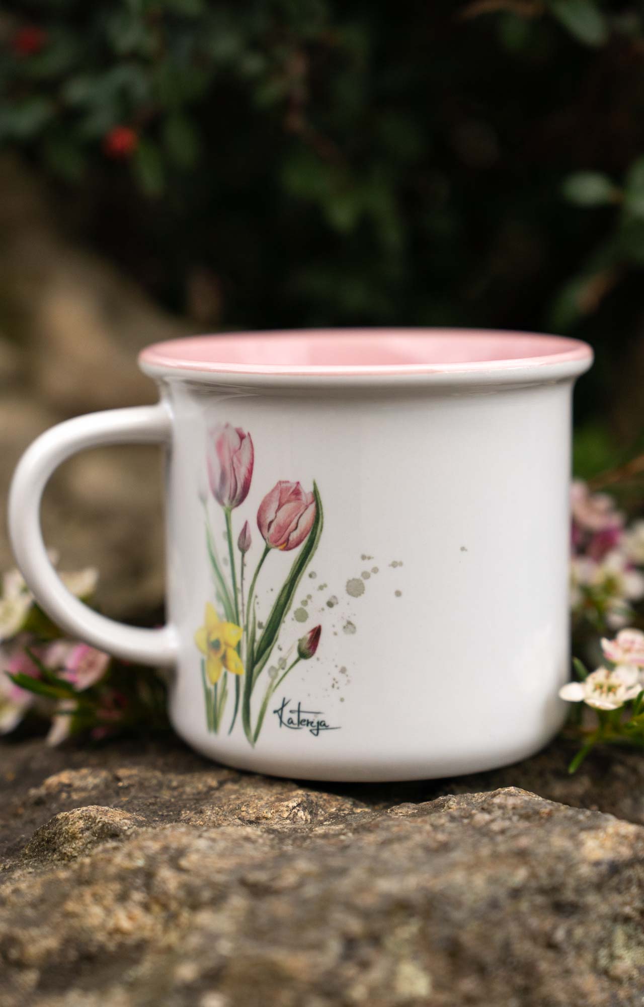 Keramický retro hrnek růžový - Slečna Tulipánová - MOJE raDOSTi - Obrázek 3