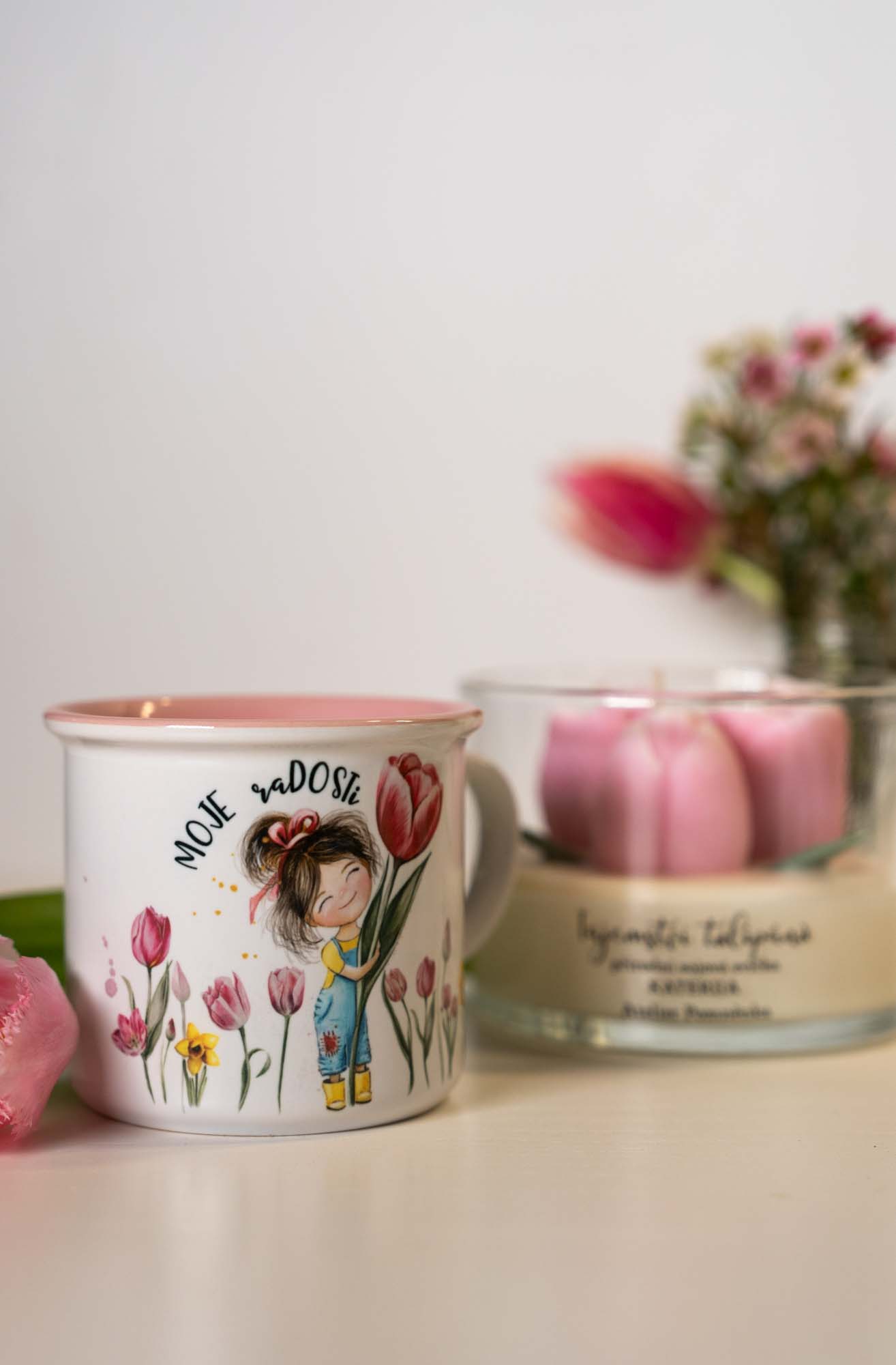 Keramický retro hrnek růžový - Slečna Tulipánová - MOJE raDOSTi - Obrázek 6