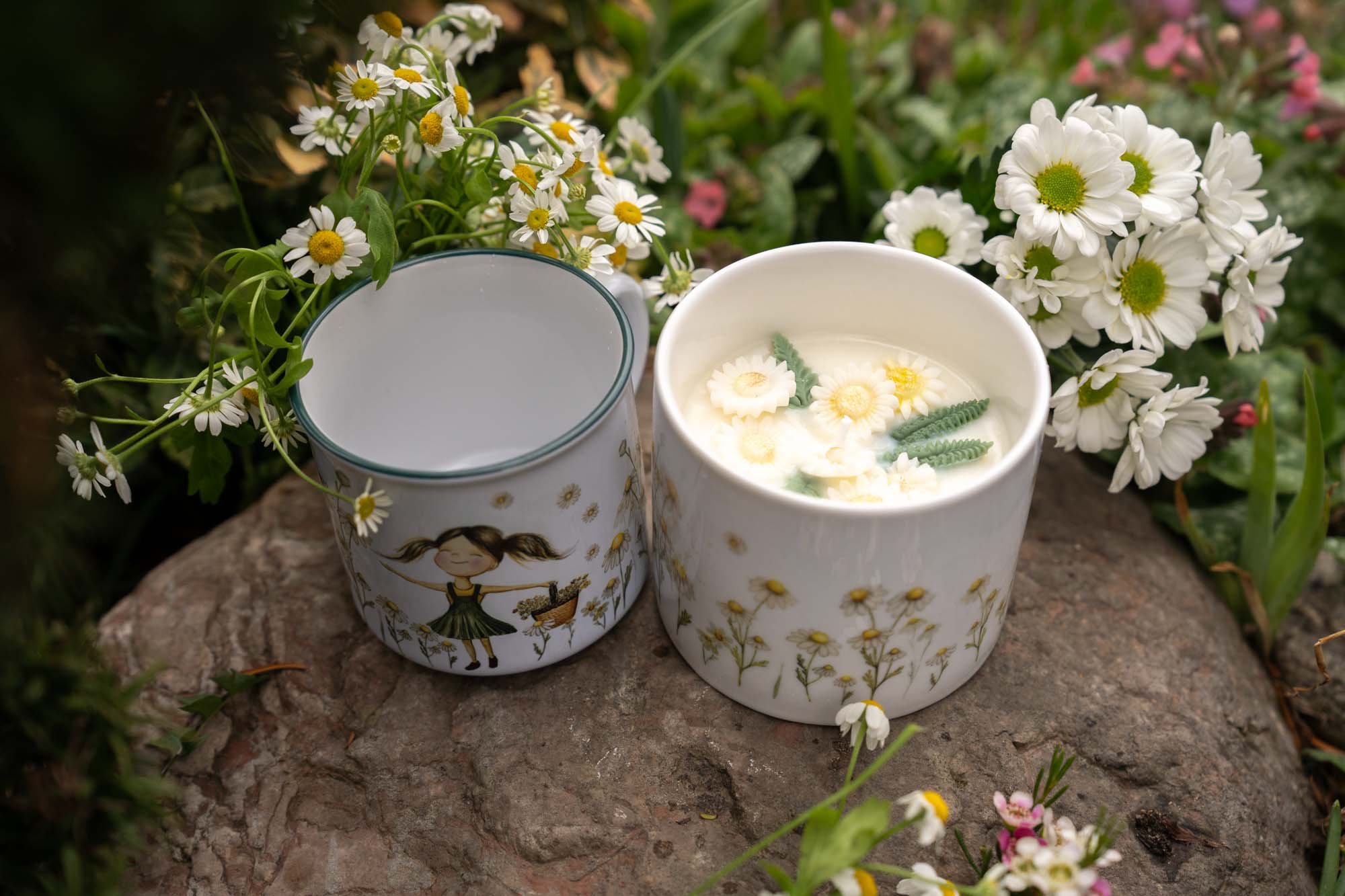 Přírodní sójová svíčka v keramice - Slunce v heřmánku - Obrázek 7