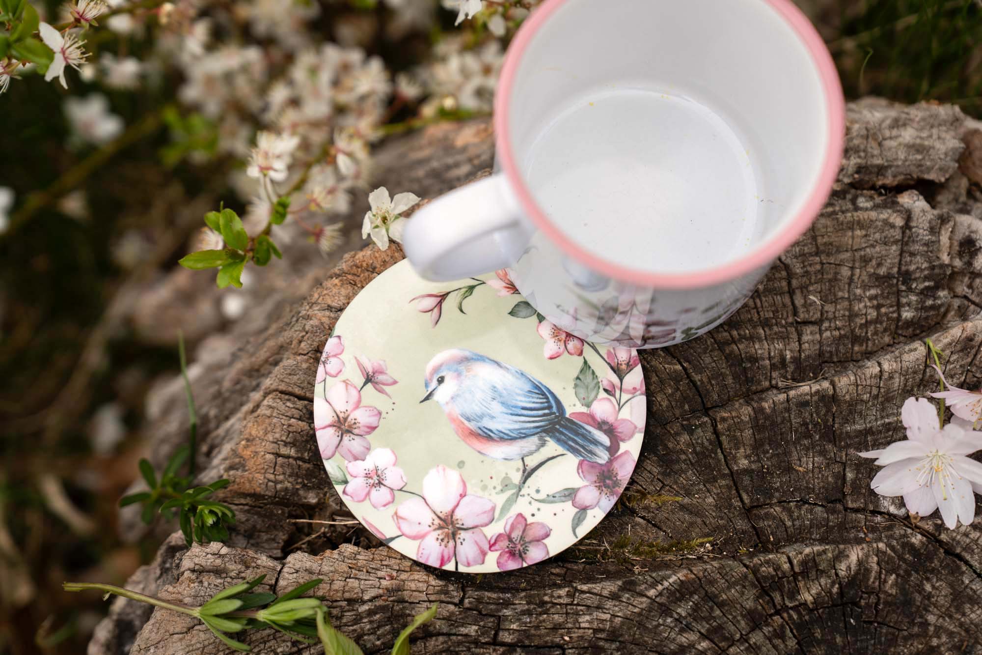 Kulatý podtácek pod hrnek – Třešňový sad - Obrázek 3